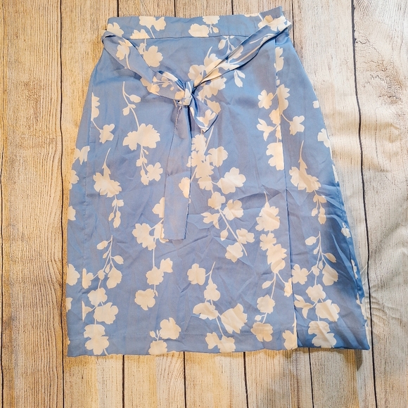 Ann Taylor Petite Midi Skirt - Picture 3 of 5